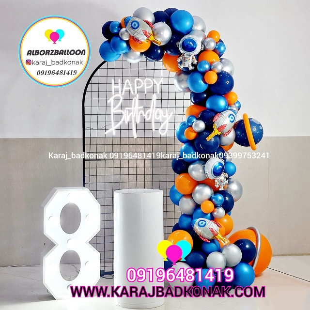 بادکنک آرایی طرح فضانورد