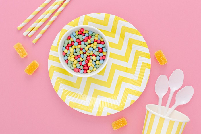 خرید ظروف تولد